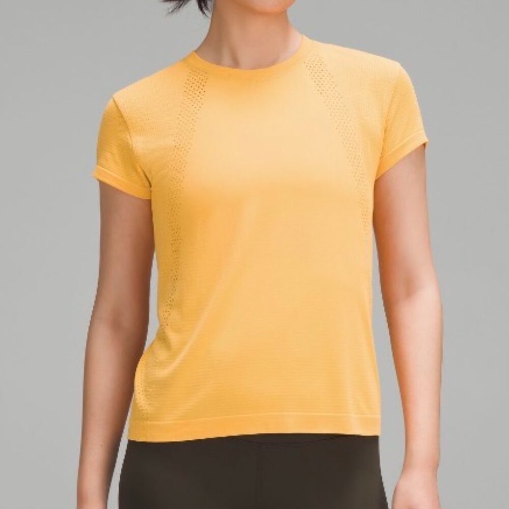 Lululemon Train to Be Short Sleeve Sz 2 Mango Dream